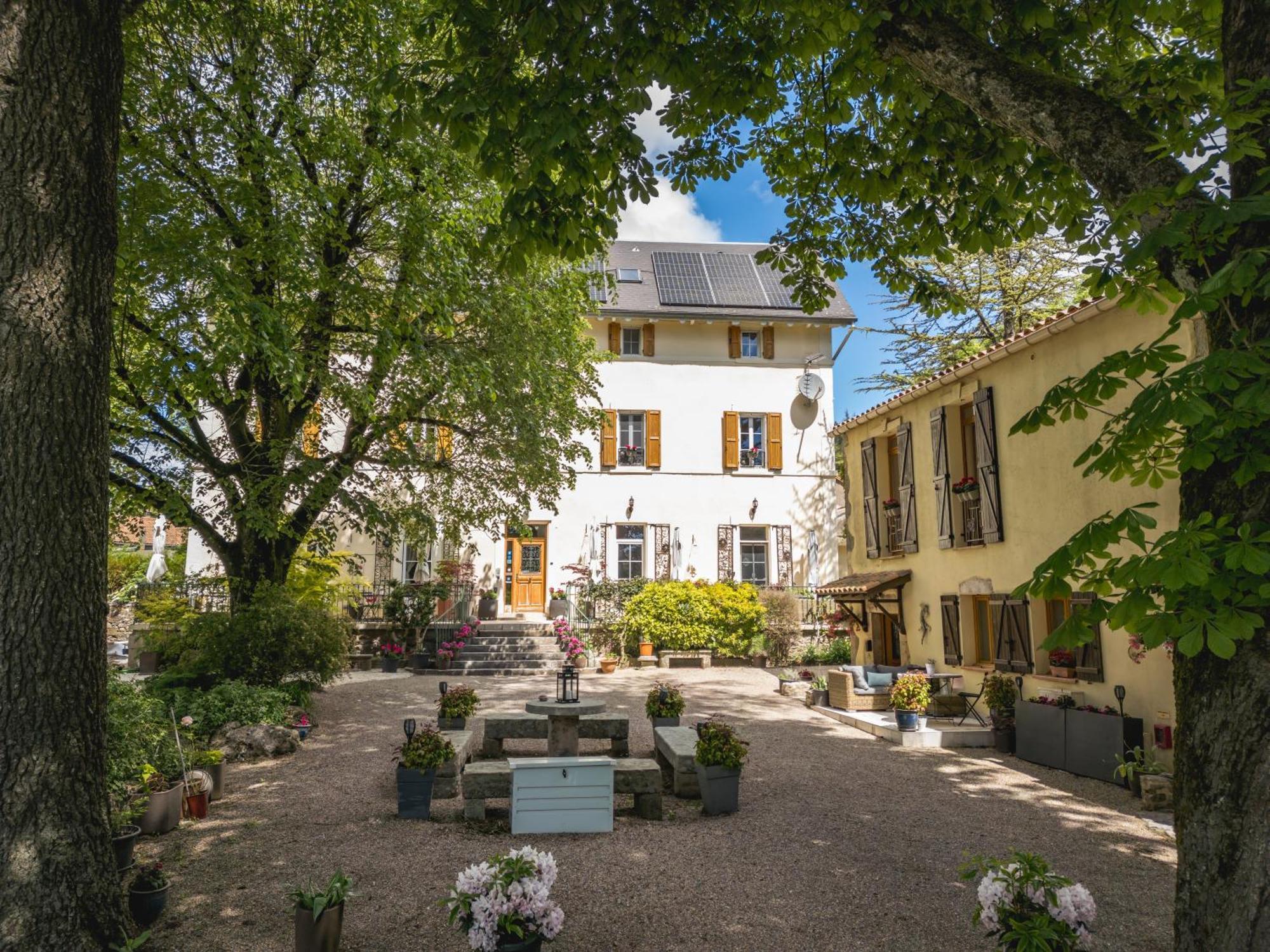 Gites Du Caylar - Chambres Et Appartments لو كايلار المظهر الخارجي الصورة