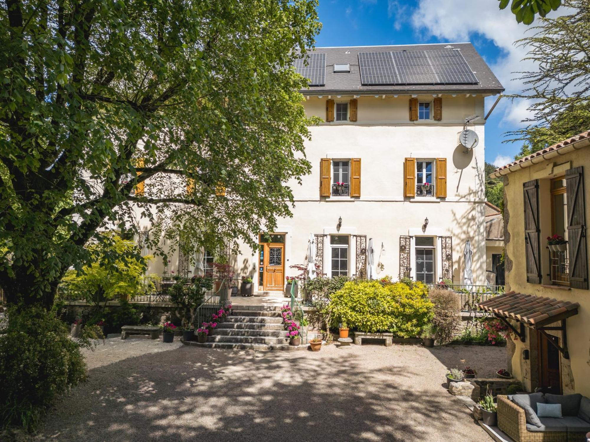 Gites Du Caylar - Chambres Et Appartments لو كايلار المظهر الخارجي الصورة